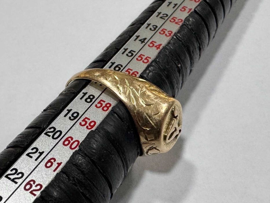 Златен пръстен 14 К 585/3,76 гр.