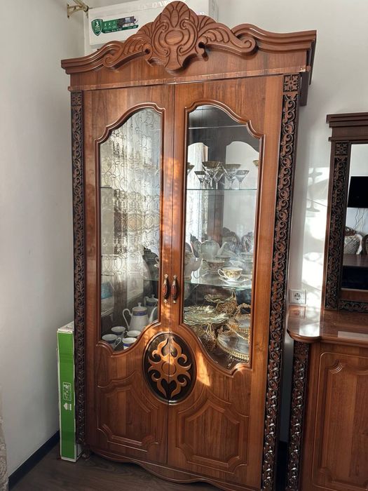 Мебель для гостиной (стенка)