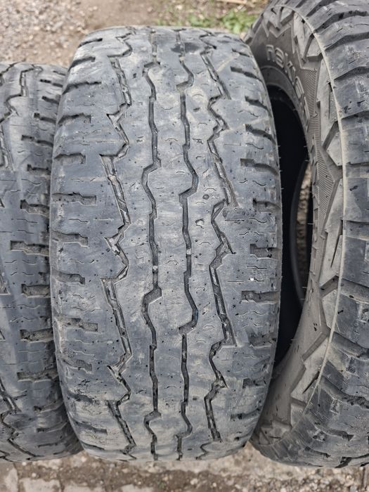 Продам шины 215/65/16 нокиа