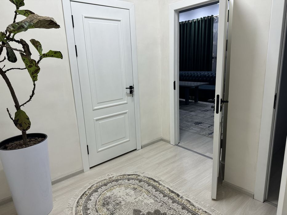 Андижон шахарнинг марказидан квартира сотилади