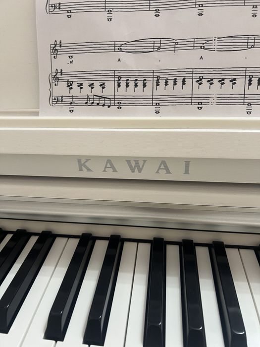 Продам фортепиано Kawai 120