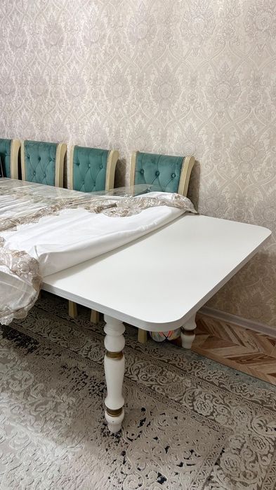 Продаем стол б/у