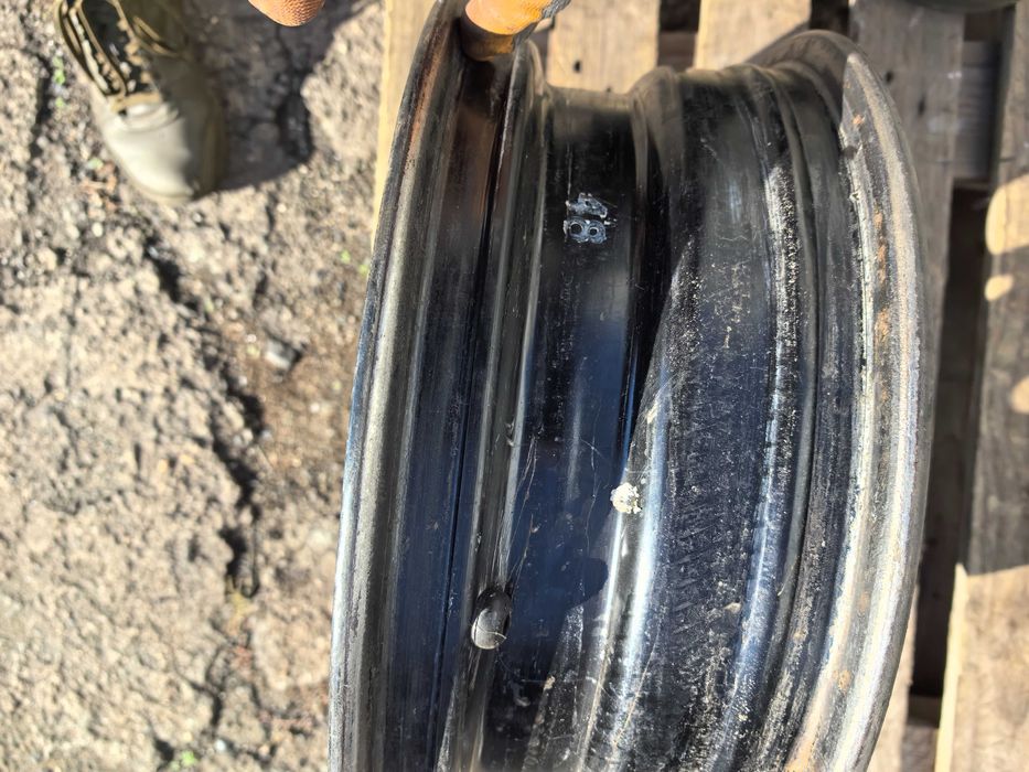 15 цола 4 х 100 мм Тойота / Кия / Хюндай / Сузуки - 5,5 Инча / ЕТ 45