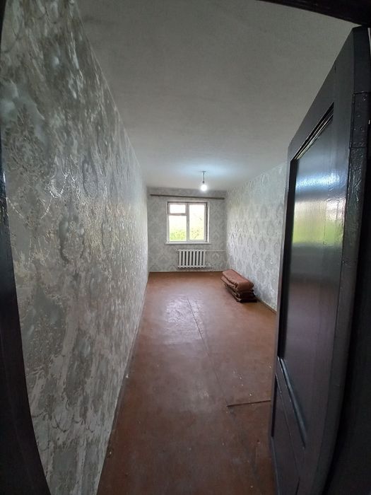 Арендага 3 хона 4 этаж Азиз бозор олдида жойлашган.Агентство