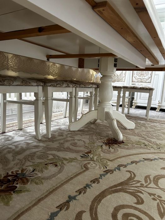 стол 4-5 метровый