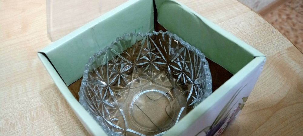 Сахарница, конфетница