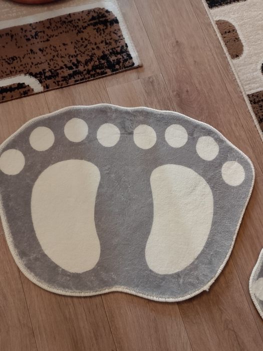 Продам коврики новые