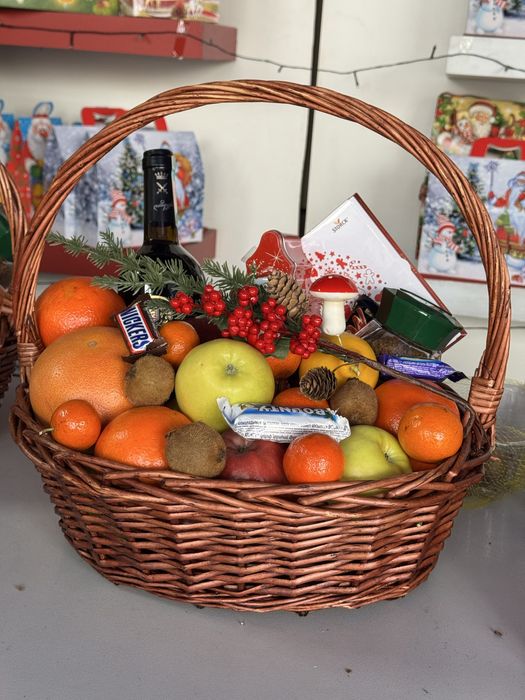 Подарочные фруктовые корзины