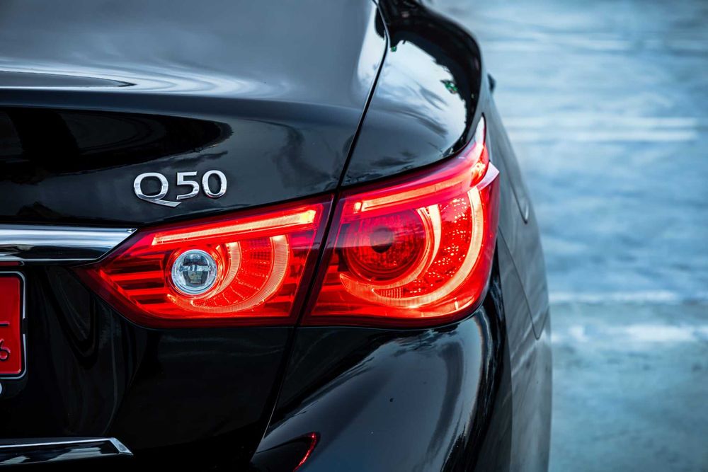2015 INFINITI Q50 3.7 RWD