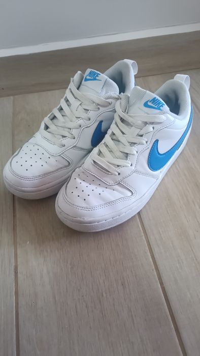 Маратонки NIKE 36.5