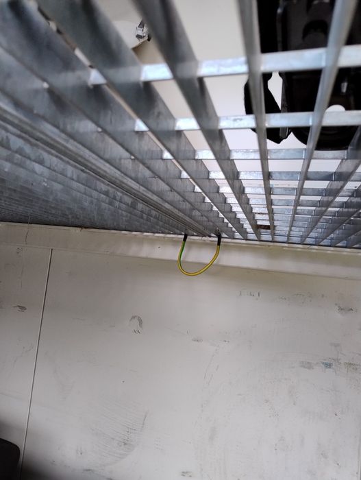 Фургон, контейнер ,склад , плъзгащи врати