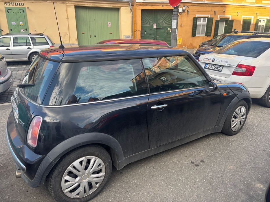 Vând mini cooper