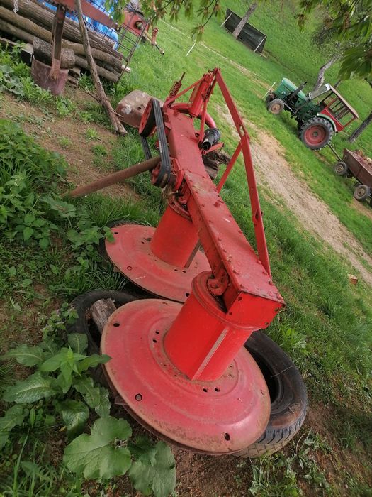 Vând cositoare rotativa PZ1,65