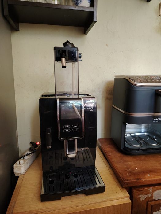 Автоматична кафемашина Делонги Динамика Плюс