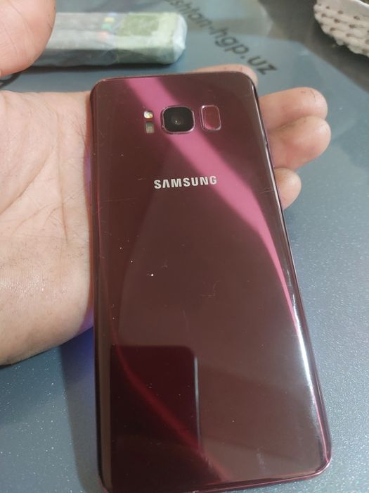 Samsung s 8 aybi yuq bir qõl ishlatilgan