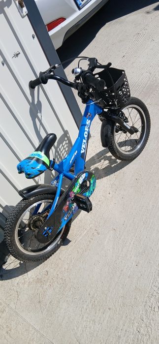 Vând bicicleta  folosita foarte putin