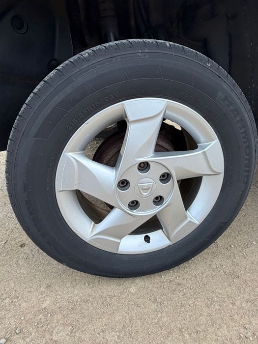 Dacia Duster   1.5 dci fara rugina. 97 mile