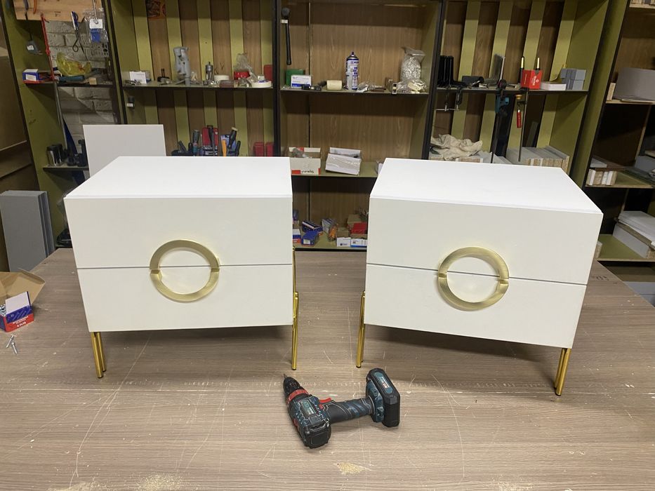 Тумбочка прикроватная