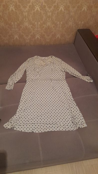 Продам платье летнее, белое