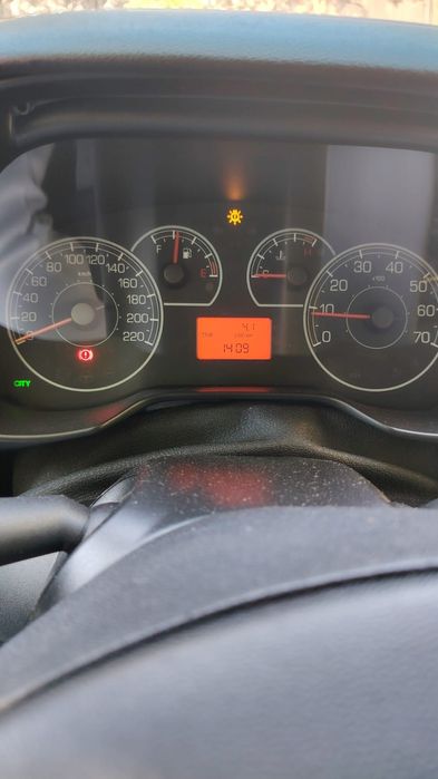 Vând fiat punți an 2011