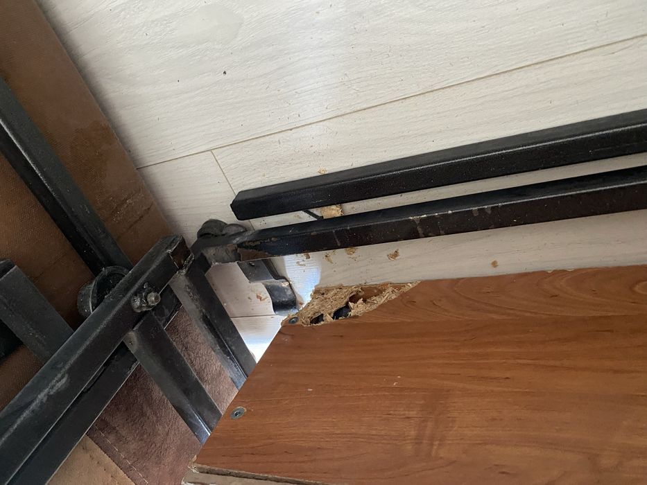 Диван б/у недорого . 7000 тенге.