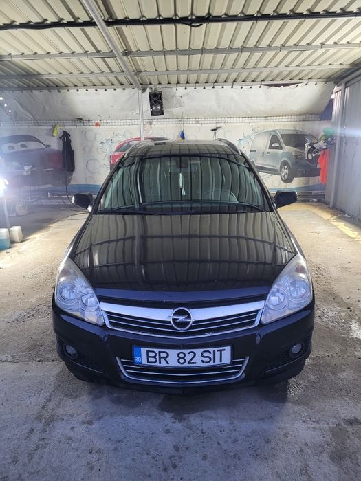 Vând Opel Astra H