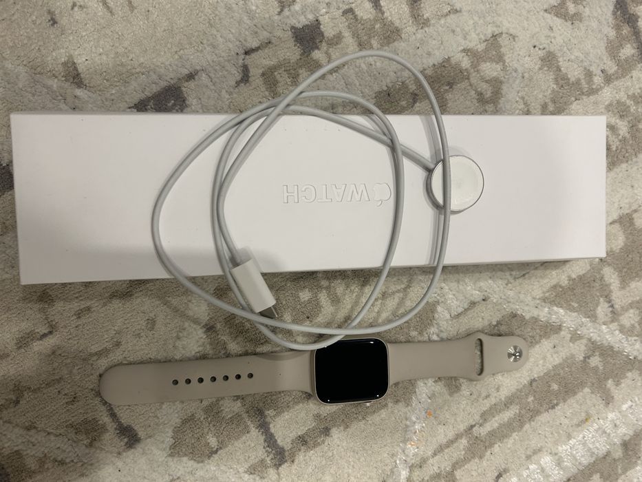 Продаю apple watch