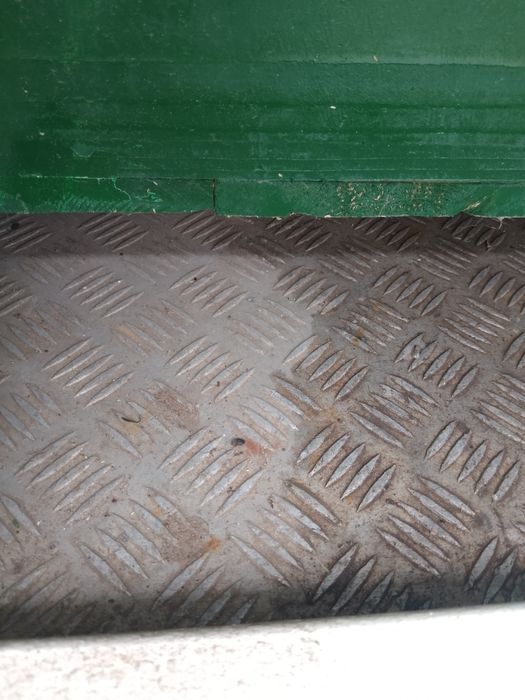 Camion apicol omologat