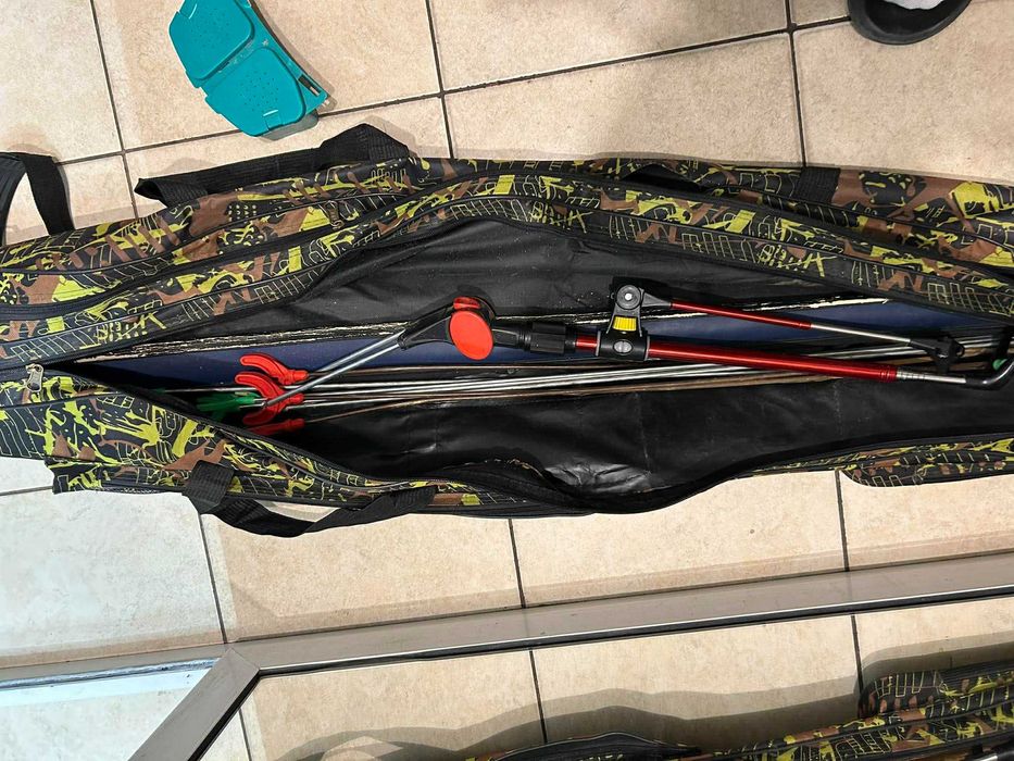 7 броя въдици с калъф и рибарски стол