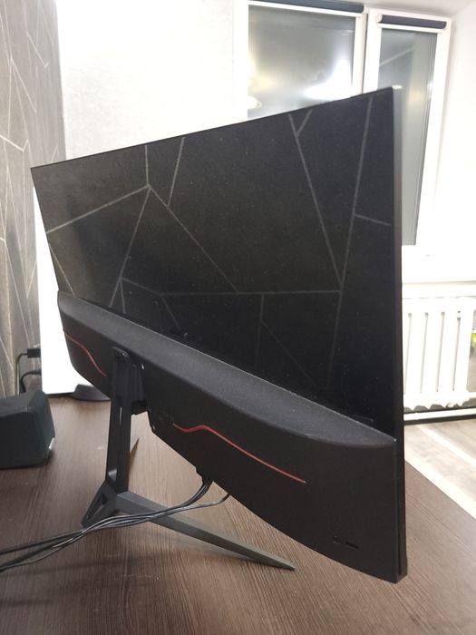 Led   Монитор  .