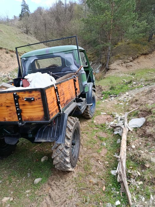 Vind piese  BMW diferite