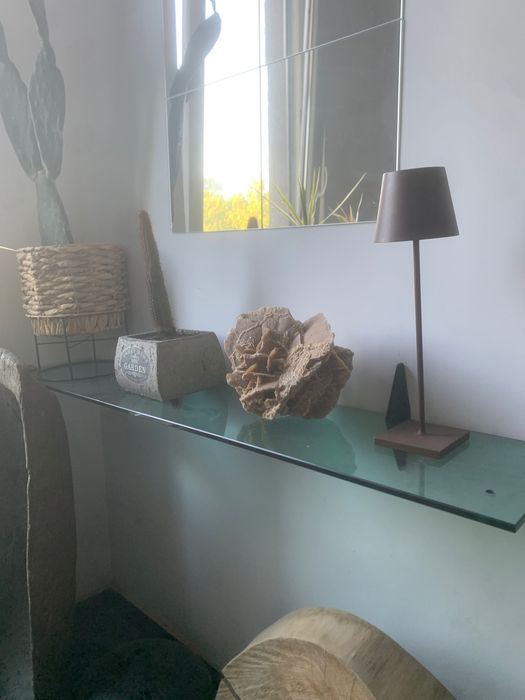 Стъклени рафтове