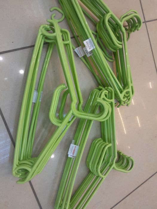 Вешалка -плечики качество 150 тг