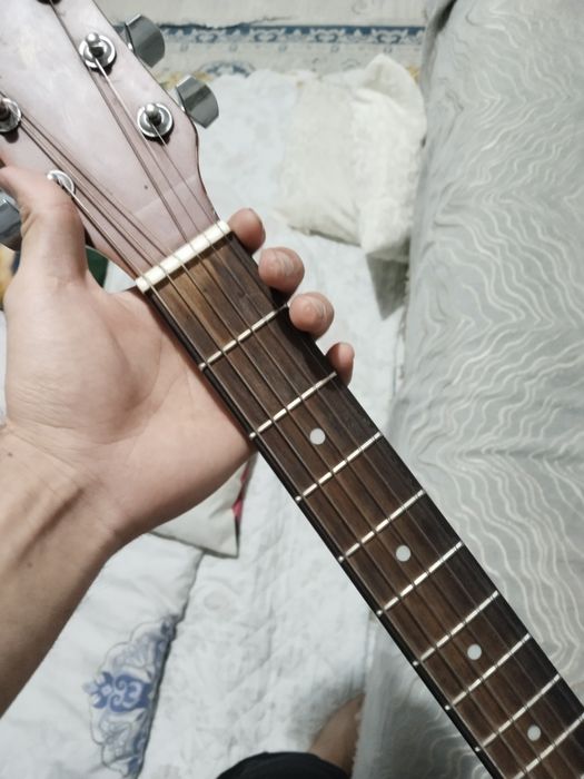 Гитара акустическая