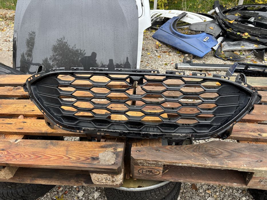 Решетка Ford Kuga