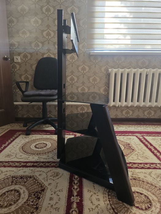 Подставка для телевизора