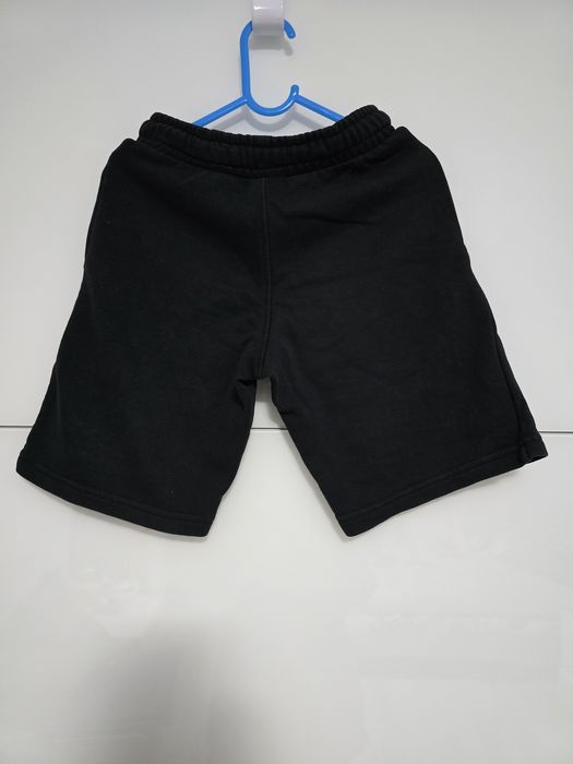 Черни къси панталонки Umbro 134см