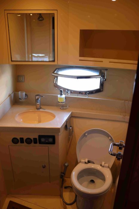 Yacht Majesty 44 – 2009 – De vânzare