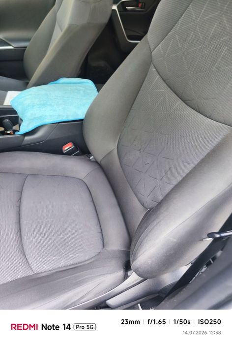 Vând Toyota RAV4