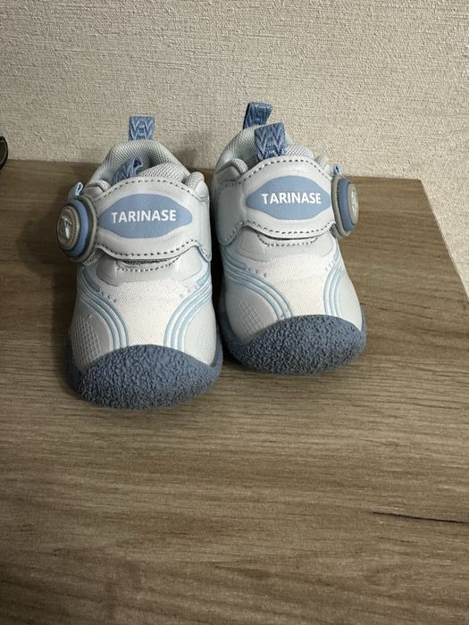 Детские кросовки на мальчика до года