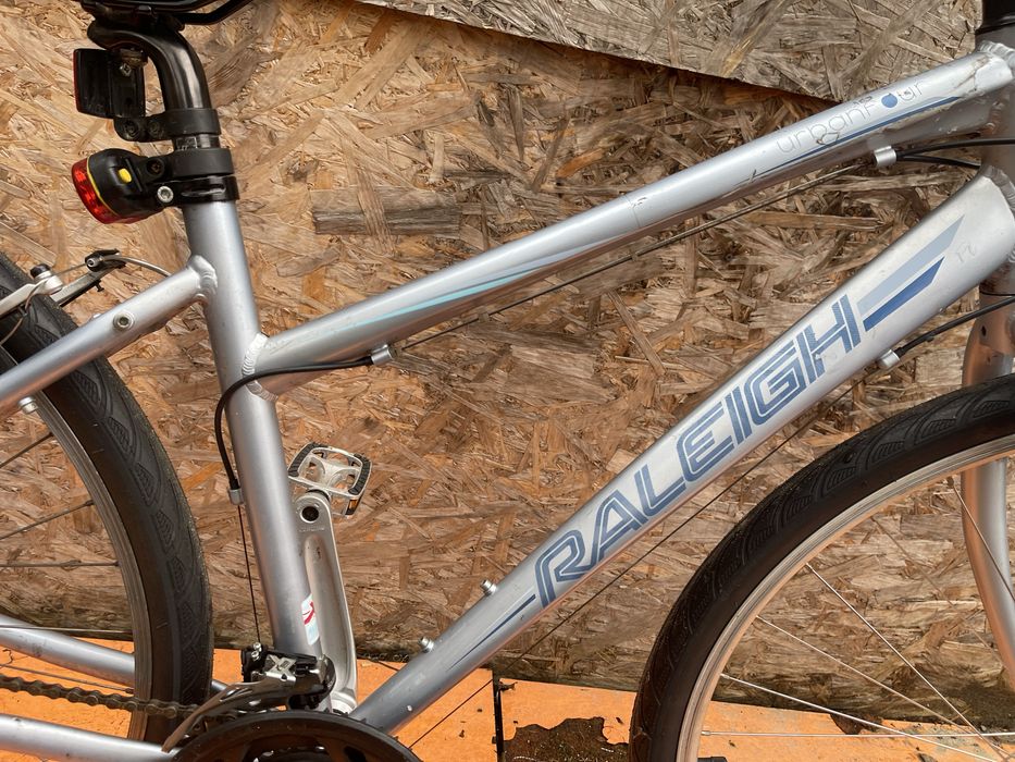 Bicicleta cadru dama raleigh urban four roti 28” cadru aluminiu