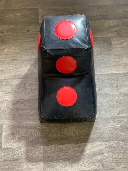 Настенный подушка (груша боксерский)