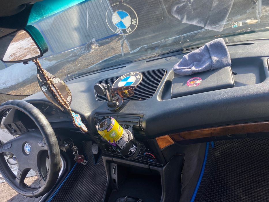 Продам BMW 525..