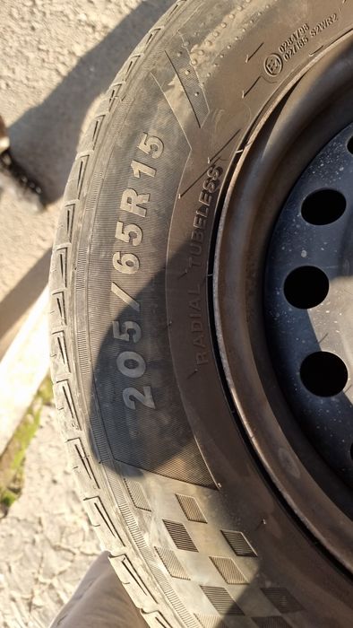 Шины с дисками на тойоту.