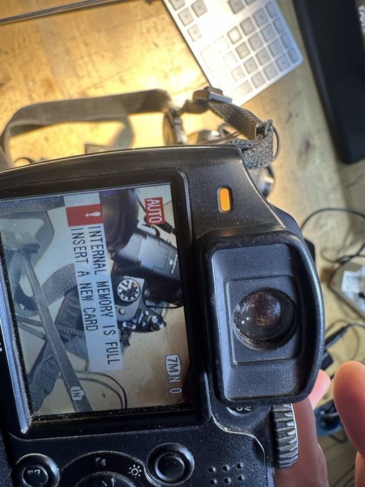 Vand un lot de aparate sony