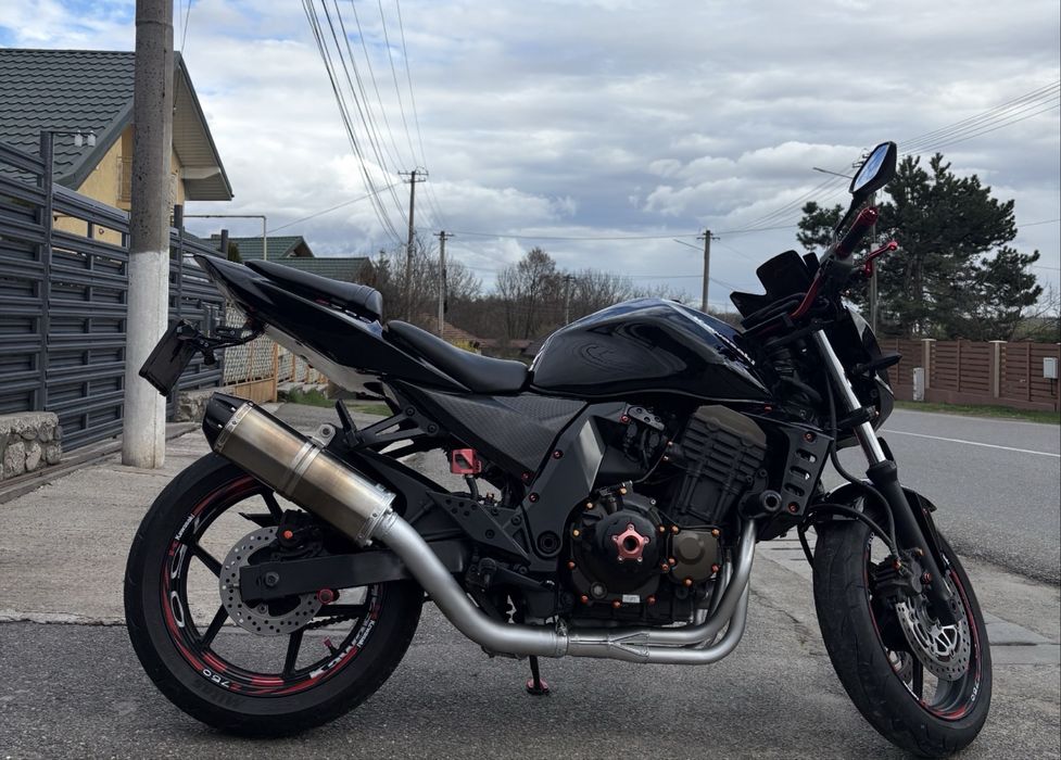 Vând kawasaki z 750  imatriculat Ro , propietar