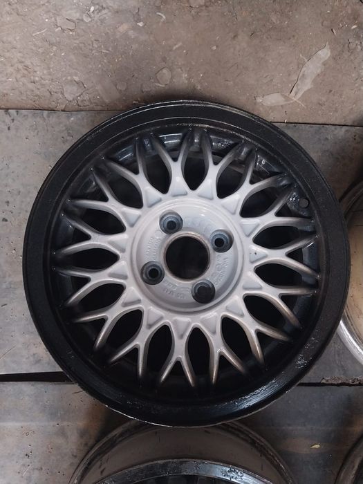 Диски R15 BBS. Два вареные. На Гольф 3.