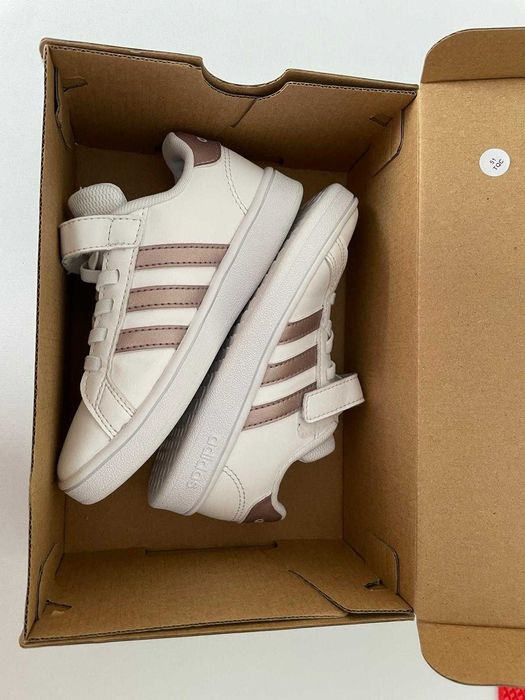 Incaltaminte Adidas Copii