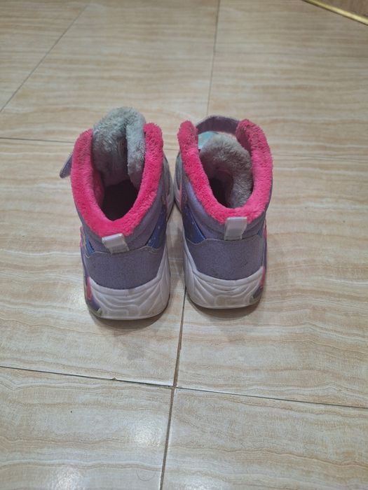 Детски апрески на Sketchers