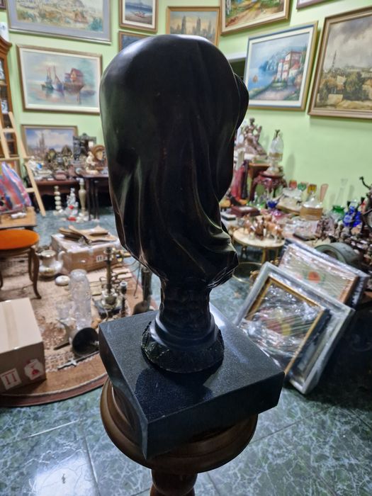Страхотен антикварен френски бронзов бюст